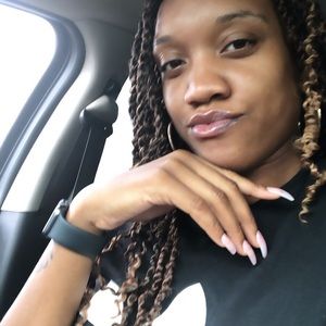 Meet your Posher, Raina